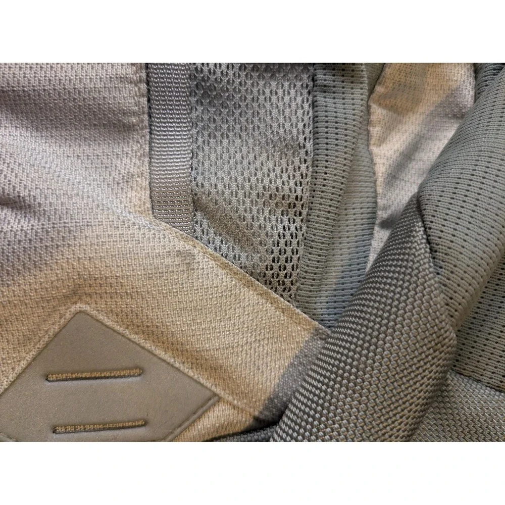 The North Face Recon Backpack White Cream Flex Vent Laptop School Travel Bag TNF